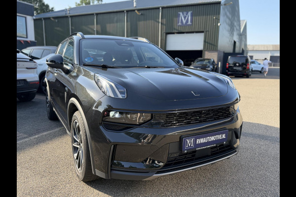 Lynk & Co 01 1.5 Core NIEUW MODEL!| VAN: 36.900,- VOOR 34.440,- UW WKVOORDEEL: 2.460,- | FABRIEKSGARANTIE T/M 2030! | CAMERA| STOELVERWARMING