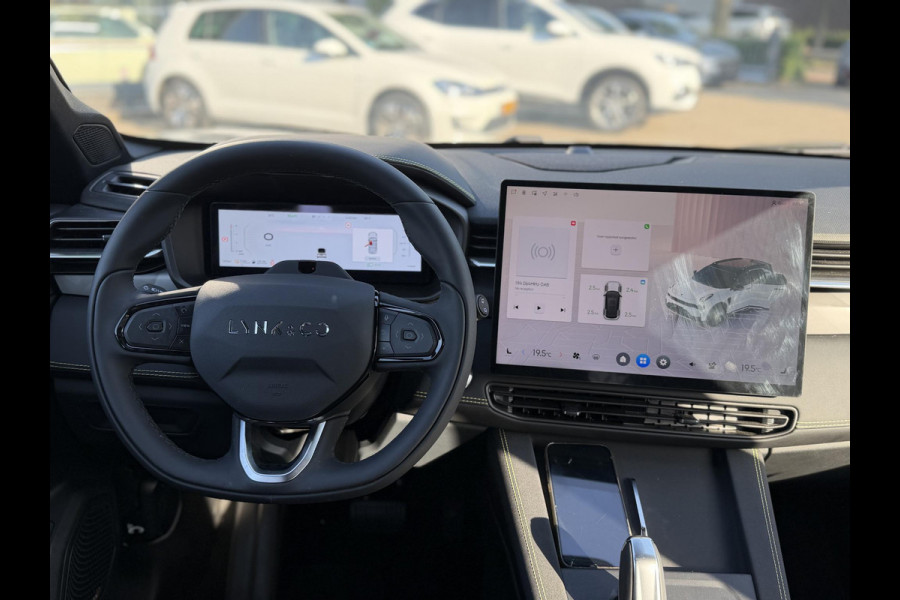 Lynk & Co 01 1.5 Core NIEUW MODEL!| VAN: 36.900,- VOOR 34.440,- UW WKVOORDEEL: 2.460,- | FABRIEKSGARANTIE T/M 2030! | CAMERA| STOELVERWARMING