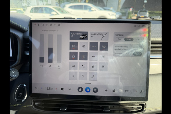 Lynk & Co 01 1.5 Core NIEUW MODEL!| VAN: 36.900,- VOOR 34.440,- UW WKVOORDEEL: 2.460,- | FABRIEKSGARANTIE T/M 2030! | CAMERA| STOELVERWARMING