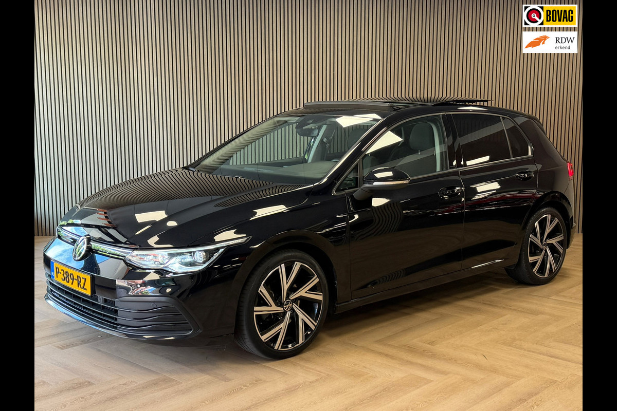 Volkswagen Golf 1.5 eTSI DSG PANO MASSAGE CAMERA VIRTUAL COCKPIT SFEERVERLICHTING STOELVERWARMING NAVIGATIE CRUISE