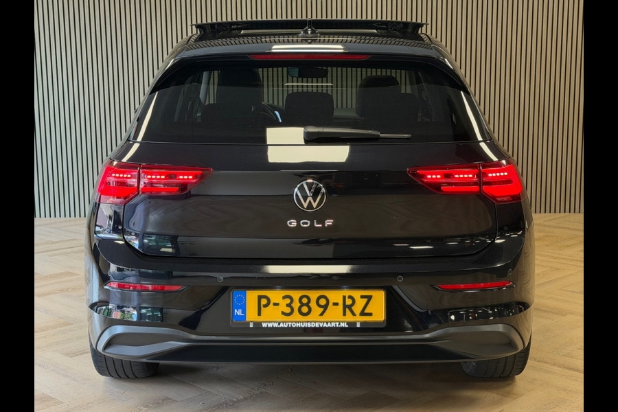 Volkswagen Golf 1.5 eTSI DSG PANO MASSAGE CAMERA VIRTUAL COCKPIT SFEERVERLICHTING STOELVERWARMING NAVIGATIE CRUISE