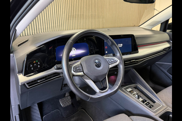 Volkswagen Golf 1.5 eTSI DSG PANO MASSAGE CAMERA VIRTUAL COCKPIT SFEERVERLICHTING STOELVERWARMING NAVIGATIE CRUISE