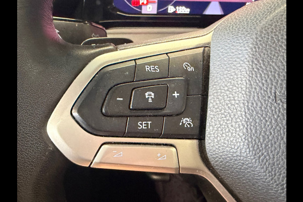 Volkswagen Golf 1.5 eTSI DSG PANO MASSAGE CAMERA VIRTUAL COCKPIT SFEERVERLICHTING STOELVERWARMING NAVIGATIE CRUISE