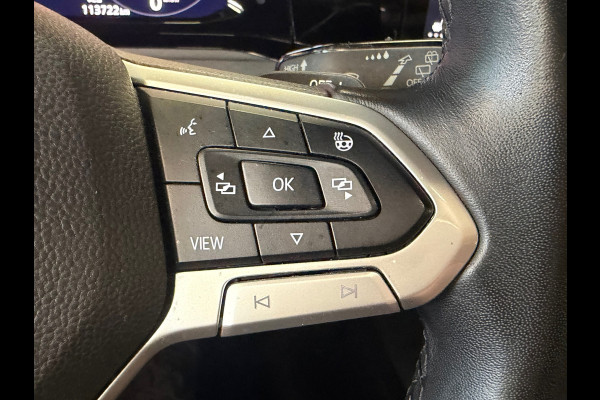 Volkswagen Golf 1.5 eTSI DSG PANO MASSAGE CAMERA VIRTUAL COCKPIT SFEERVERLICHTING STOELVERWARMING NAVIGATIE CRUISE