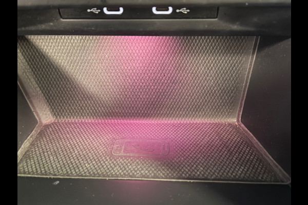 Volkswagen Golf 1.5 eTSI DSG PANO MASSAGE CAMERA VIRTUAL COCKPIT SFEERVERLICHTING STOELVERWARMING NAVIGATIE CRUISE