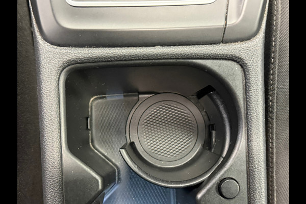 Volkswagen Golf 1.5 eTSI DSG PANO MASSAGE CAMERA VIRTUAL COCKPIT SFEERVERLICHTING STOELVERWARMING NAVIGATIE CRUISE