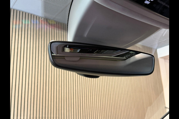 Volkswagen Golf 1.5 eTSI DSG PANO MASSAGE CAMERA VIRTUAL COCKPIT SFEERVERLICHTING STOELVERWARMING NAVIGATIE CRUISE