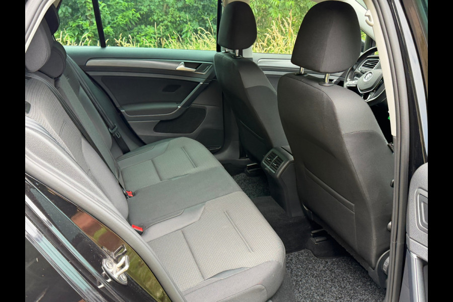Volkswagen Golf 1.0 TSI Comfortline | Adaptief Cruise + Airco + Carplay Nu € 11.650,-!!!