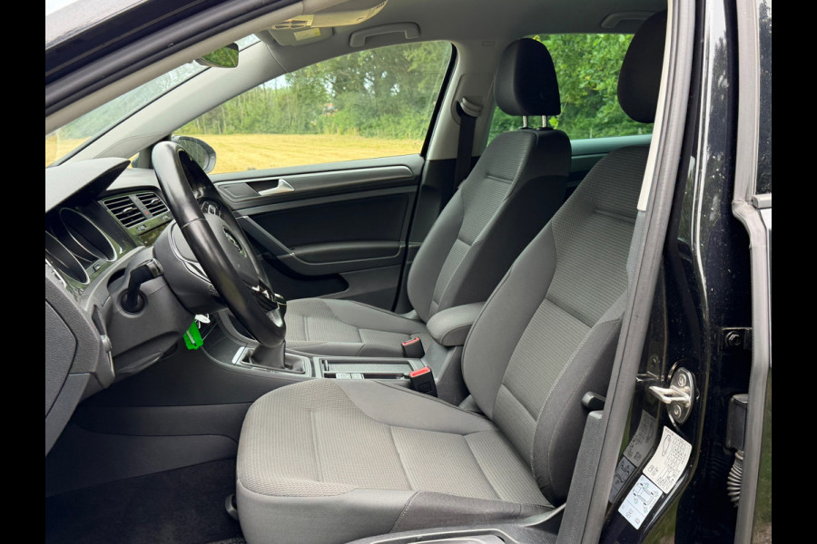 Volkswagen Golf 1.0 TSI Comfortline | Adaptief Cruise + Airco + Carplay Nu € 11.650,-!!!