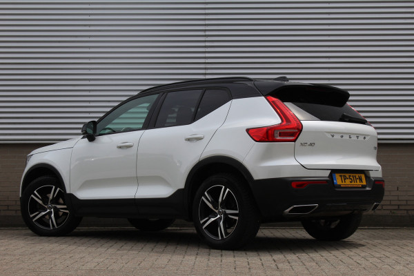 Volvo XC40 1.5 T3 R-Design | Panoramadak | Dealer onderhouden | Harman Kardon | Navigatie | Stoelverwarming