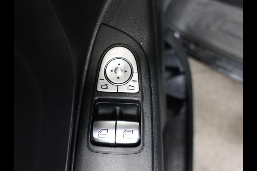 Mercedes-Benz Vito 114 CDI Lang Automaat Navigatie Apple Carplay/Android Auto Airco Bluetooth Trekhaak Parkeer sensoren Camera
