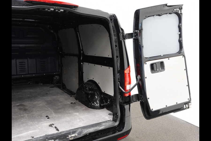Mercedes-Benz Vito 114 CDI Lang Automaat Navigatie Apple Carplay/Android Auto Airco Bluetooth Trekhaak Parkeer sensoren Camera
