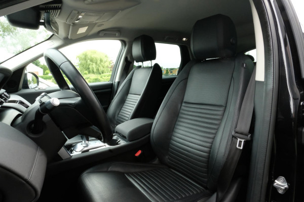 Land Rover Discovery Sport P300e 1.5 S 309 PK | 360 graden camera | Lederen bekleding | Elektrische Stoelen | Navigatie | DAB