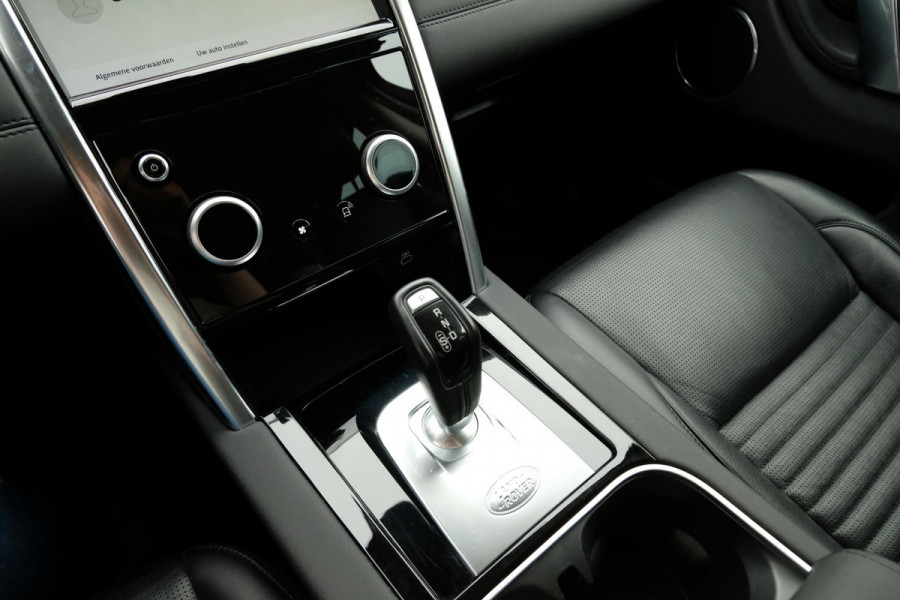 Land Rover Discovery Sport P300e 1.5 S 309 PK | 360 graden camera | Lederen bekleding | Elektrische Stoelen | Navigatie | DAB