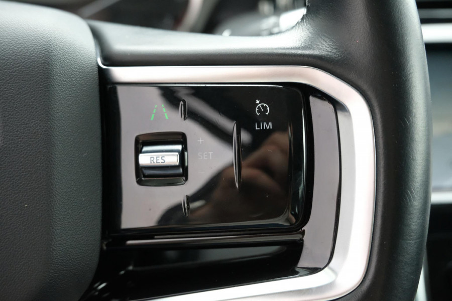 Land Rover Discovery Sport P300e 1.5 S 309 PK | 360 graden camera | Lederen bekleding | Elektrische Stoelen | Navigatie | DAB