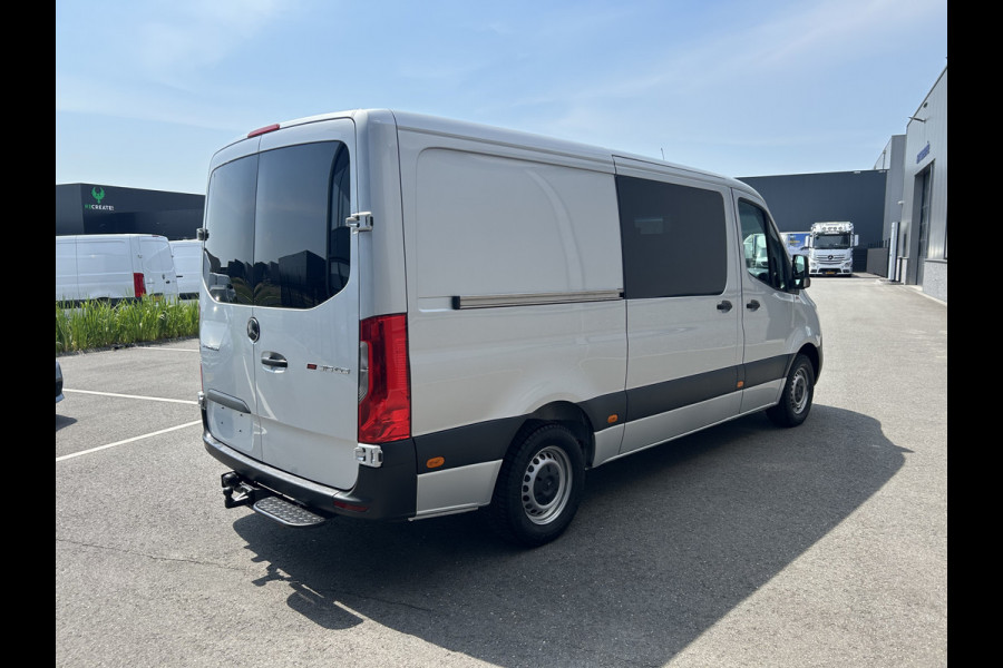 Mercedes-Benz Sprinter 315 CDI L2 H1 RWD 3500KG Trekhaak / BOTT Inrichting / MBUX 10.25 / Navigatie / Cruise control / Airco / 270 Graden achterdeuren