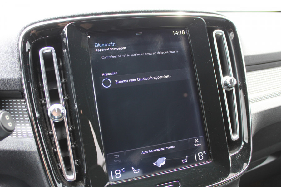 Volvo XC40 1.5 T3 R-Design | Panoramadak | Dealer onderhouden | Harman Kardon | Navigatie | Stoelverwarming