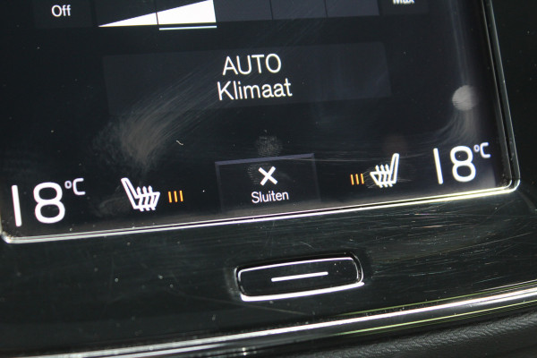 Volvo XC40 1.5 T3 R-Design | Panoramadak | Dealer onderhouden | Harman Kardon | Navigatie | Stoelverwarming