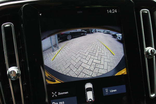 Volvo XC40 1.5 T3 R-Design | Panoramadak | Dealer onderhouden | Harman Kardon | Navigatie | Stoelverwarming