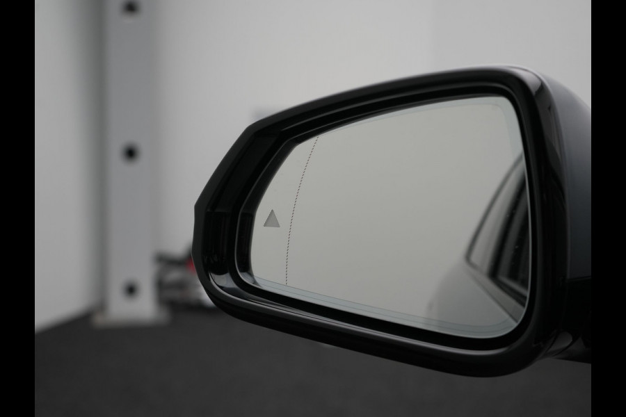 BMW X1 xDrive30e M Sport PHEV Frozen Pure Grey Metallic 326pk Dealer O.H | Trekhaak Af Fabriek | Adaptive Cruise | Head Up | Harman / Kardon | 360 Camera | Alcantara Sportstoelen Massage & Memory | Adaptive Onderstel | Widescreen Navi | Stoelen & Stuur Verwarmd | Blis | Keyless | Apple Carplay | Pilot Assist | Virtual | DAB | 19"L.M | Plug In Hybrid |