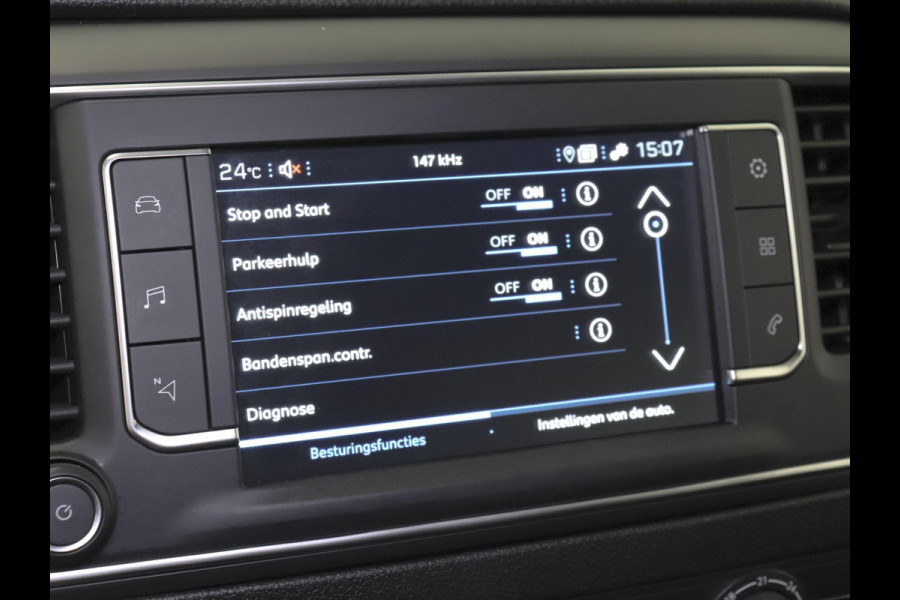 Peugeot Expert 2.0 180PK Automaat L3H1 Long Dubbele Cabine Trekhaak Cruise control Navigatie Airco Apple Carplay/ Android Auto