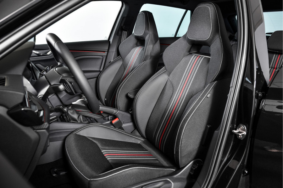 Škoda Kamiq 1.5 TSI 150 PK Monte Carlo - Automaat | Pano | Elek. Trekhaak | Dig. Cockpit | Cruise | Stoel-+Stuurverw. | Camera | PDC | NAV + App. Connect | ECC |  LM 18" | 5734