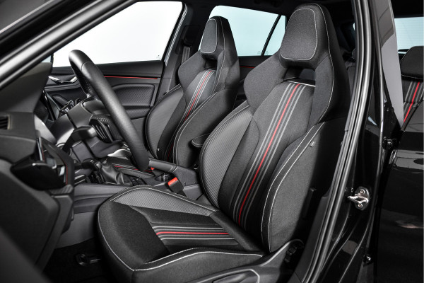 Škoda Kamiq 1.5 TSI 150 PK Monte Carlo - Automaat | Pano | Elek. Trekhaak | Dig. Cockpit | Cruise | Stoel-+Stuurverw. | Camera | PDC | NAV + App. Connect | ECC |  LM 18" | 5734