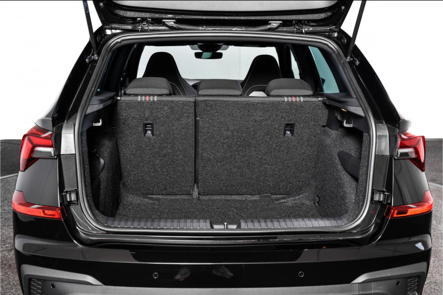 Škoda Kamiq 1.5 TSI 150 PK Monte Carlo - Automaat | Pano | Elek. Trekhaak | Dig. Cockpit | Cruise | Stoel-+Stuurverw. | Camera | PDC | NAV + App. Connect | ECC |  LM 18" | 5734