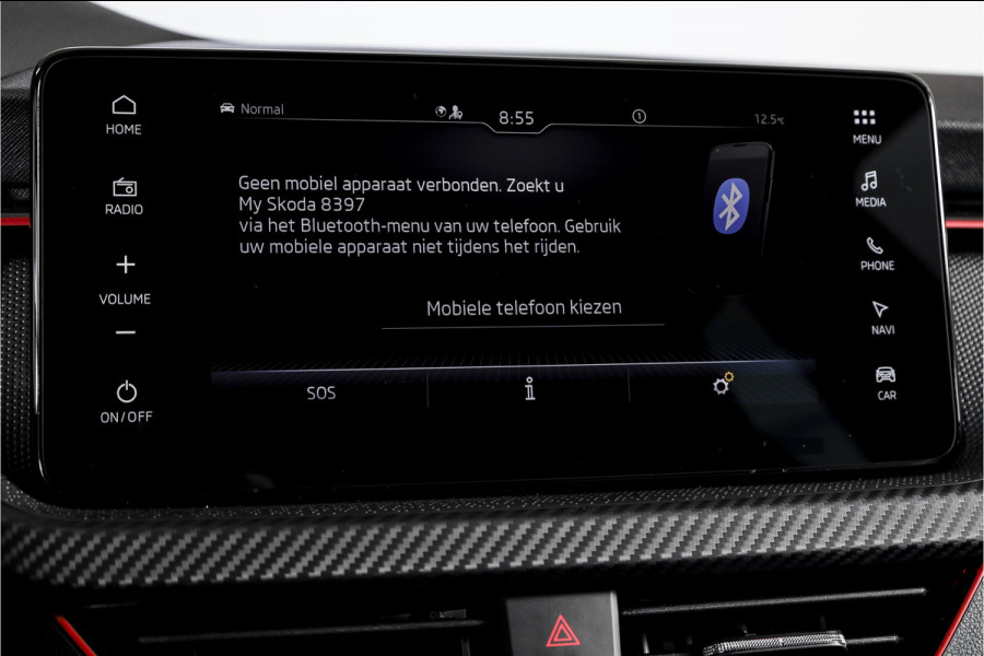 Škoda Kamiq 1.5 TSI 150 PK Monte Carlo - Automaat | Pano | Elek. Trekhaak | Dig. Cockpit | Cruise | Stoel-+Stuurverw. | Camera | PDC | NAV + App. Connect | ECC |  LM 18" | 5734