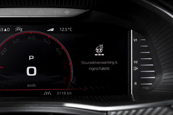 Škoda Kamiq 1.5 TSI 150 PK Monte Carlo - Automaat | Pano | Elek. Trekhaak | Dig. Cockpit | Cruise | Stoel-+Stuurverw. | Camera | PDC | NAV + App. Connect | ECC |  LM 18" | 5734