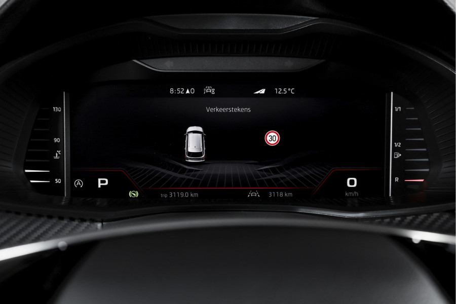 Škoda Kamiq 1.5 TSI 150 PK Monte Carlo - Automaat | Pano | Elek. Trekhaak | Dig. Cockpit | Cruise | Stoel-+Stuurverw. | Camera | PDC | NAV + App. Connect | ECC |  LM 18" | 5734