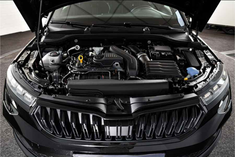 Škoda Kamiq 1.5 TSI 150 PK Monte Carlo - Automaat | Pano | Elek. Trekhaak | Dig. Cockpit | Cruise | Stoel-+Stuurverw. | Camera | PDC | NAV + App. Connect | ECC |  LM 18" | 5734