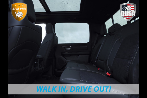 Dodge Ram 1500 | Laramie Sport | 5.7 V8 | HEMI | 4x4 | Crew Cab Panoramadak | Leder | Uconnect touchscreen | Nieuw binnen!