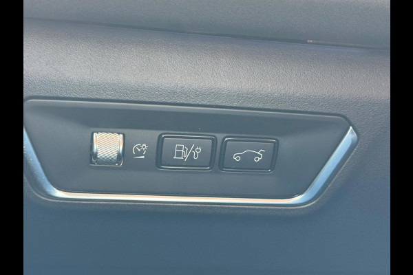 Lynk & Co 01 1.5 PHEV HYBRID 261 PK 6.6kw lader (BOVAG/RIJKLAARPRIJS)