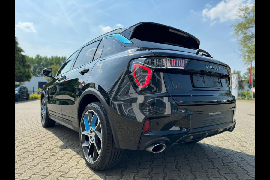 Lynk & Co 01 1.5 PHEV HYBRID 261 PK 6.6kw lader (BOVAG/RIJKLAARPRIJS)