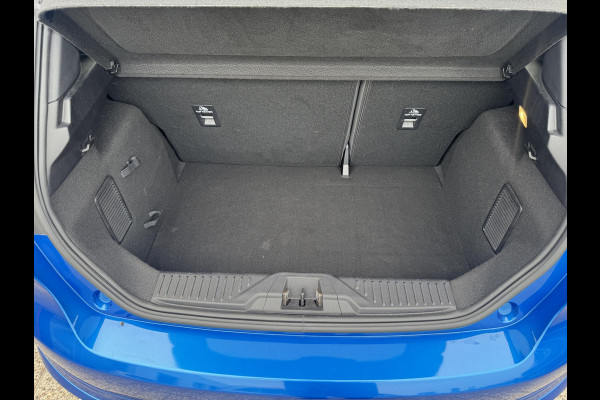 Ford Fiesta 1.0 EcoBoost ST-Line X 125pk | Full Led | Winterpack | Panoramadak | 18 inch Lichtmetaal | Achterspoiler
