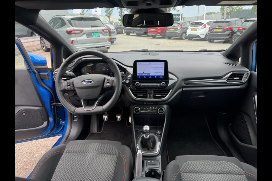 Ford Fiesta 1.0 EcoBoost ST-Line X 125pk | Full Led | Winterpack | Panoramadak | 18 inch Lichtmetaal | Achterspoiler