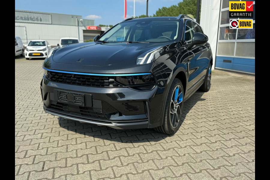 Lynk & Co 01 1.5 PHEV HYBRID 261 PK 6.6kw lader (BOVAG/RIJKLAARPRIJS)