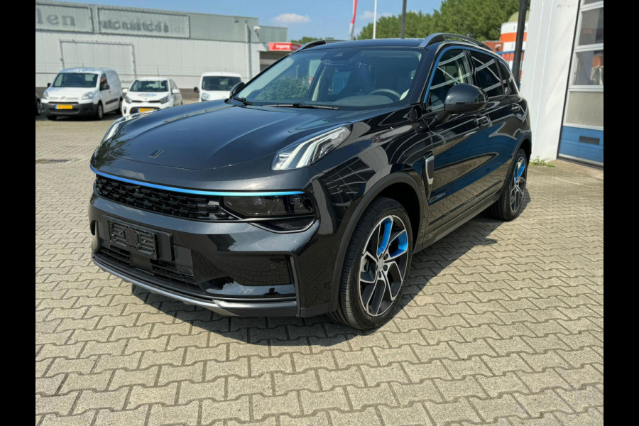 Lynk & Co 01 1.5 PHEV HYBRID 261 PK 6.6kw lader (BOVAG/RIJKLAARPRIJS)