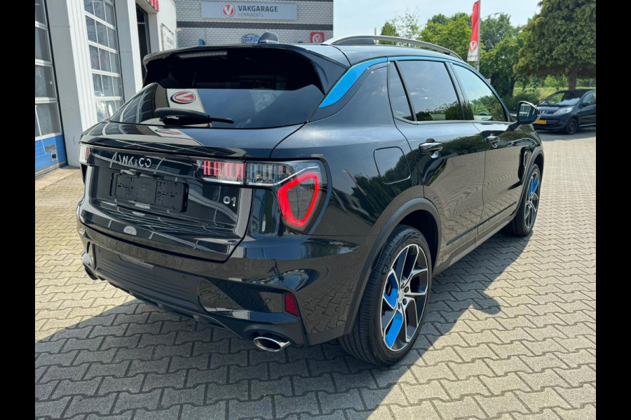 Lynk & Co 01 1.5 PHEV HYBRID 261 PK 6.6kw lader (BOVAG/RIJKLAARPRIJS)
