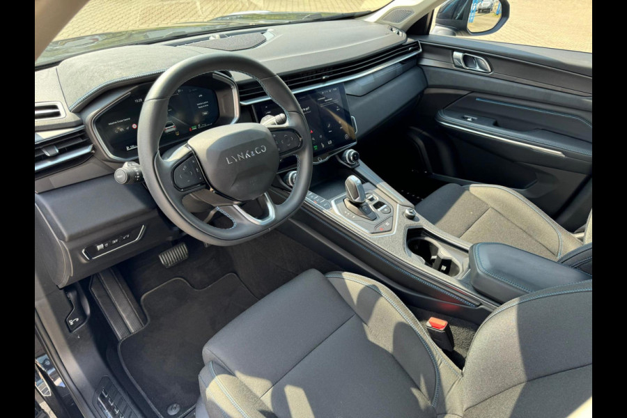 Lynk & Co 01 1.5 PHEV HYBRID 261 PK 6.6kw lader (BOVAG/RIJKLAARPRIJS)