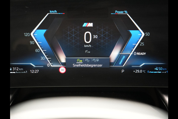 BMW X1 xDrive30e M Sport PHEV Frozen Pure Grey Metallic 326pk Dealer O.H | Trekhaak Af Fabriek | Adaptive Cruise | Head Up | Harman / Kardon | 360 Camera | Alcantara Sportstoelen Massage & Memory | Adaptive Onderstel | Widescreen Navi | Stoelen & Stuur Verwarmd | Blis | Keyless | Apple Carplay | Pilot Assist | Virtual | DAB | 19"L.M | Plug In Hybrid |