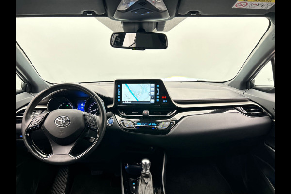 Toyota C-HR 1.8 Hybrid Business Intro | Trekhaak | Navigatie | Camera | Climate-control | Stoelverwarming | Cruise-control |