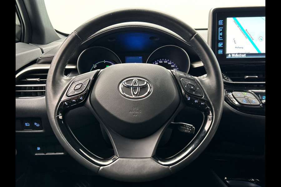 Toyota C-HR 1.8 Hybrid Business Intro | Trekhaak | Navigatie | Camera | Climate-control | Stoelverwarming | Cruise-control |