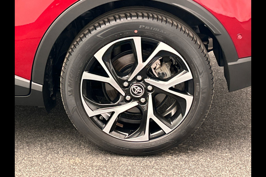 Toyota C-HR 1.8 Hybrid Business Intro | Trekhaak | Navigatie | Camera | Climate-control | Stoelverwarming | Cruise-control |