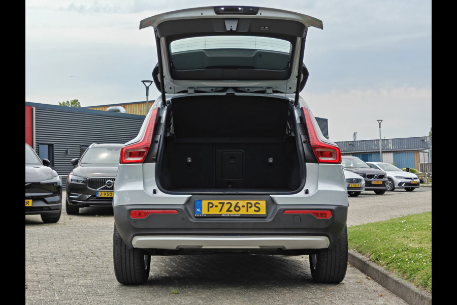 Volvo XC40 T2 130PK Momentum Business | BLIS | Camera Achter | PDC V+A | Carplay | Adapt. Cruise