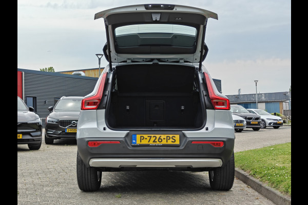 Volvo XC40 T2 130PK Momentum Business | BLIS | Camera Achter | PDC V+A | Carplay | Adapt. Cruise