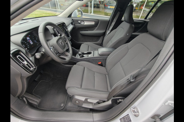 Volvo XC40 T2 130PK Momentum Business | BLIS | Camera Achter | PDC V+A | Carplay | Adapt. Cruise