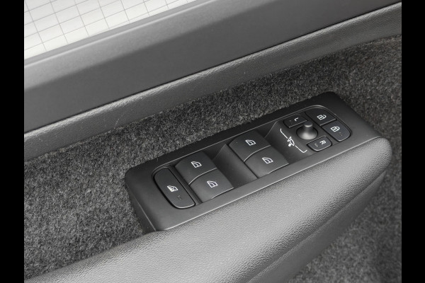 Volvo XC40 T2 130PK Momentum Business | BLIS | Camera Achter | PDC V+A | Carplay | Adapt. Cruise