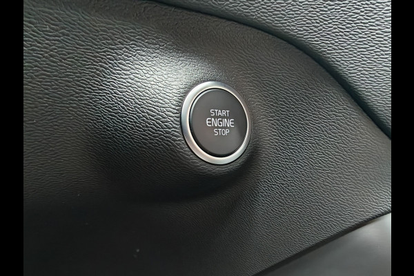Volvo XC40 T2 130PK Momentum Business | BLIS | Camera Achter | PDC V+A | Carplay | Adapt. Cruise